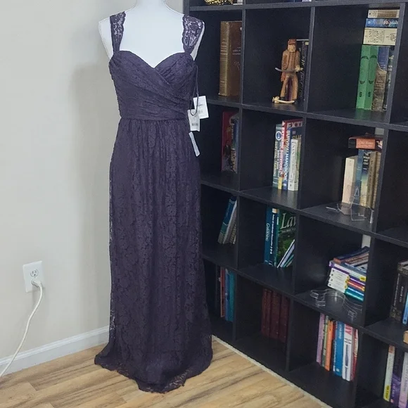 Amsale | Dresses | Amsale Purple Raisin Lace Maxi Dress